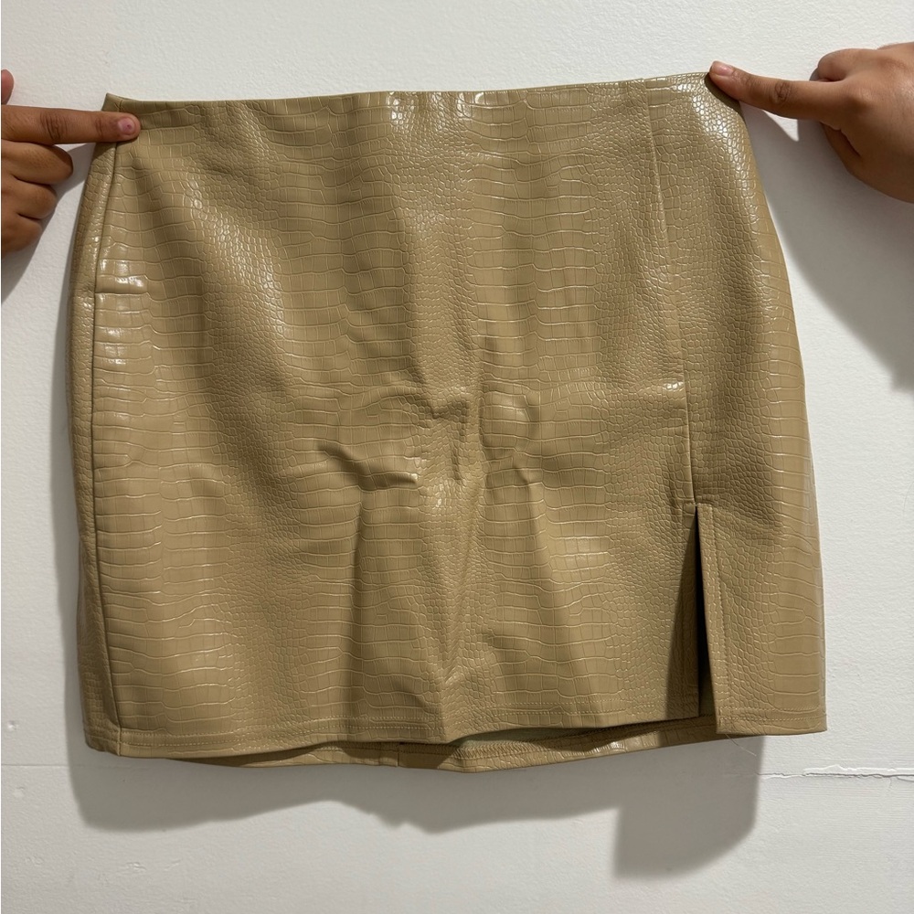 Fashion nova skirt